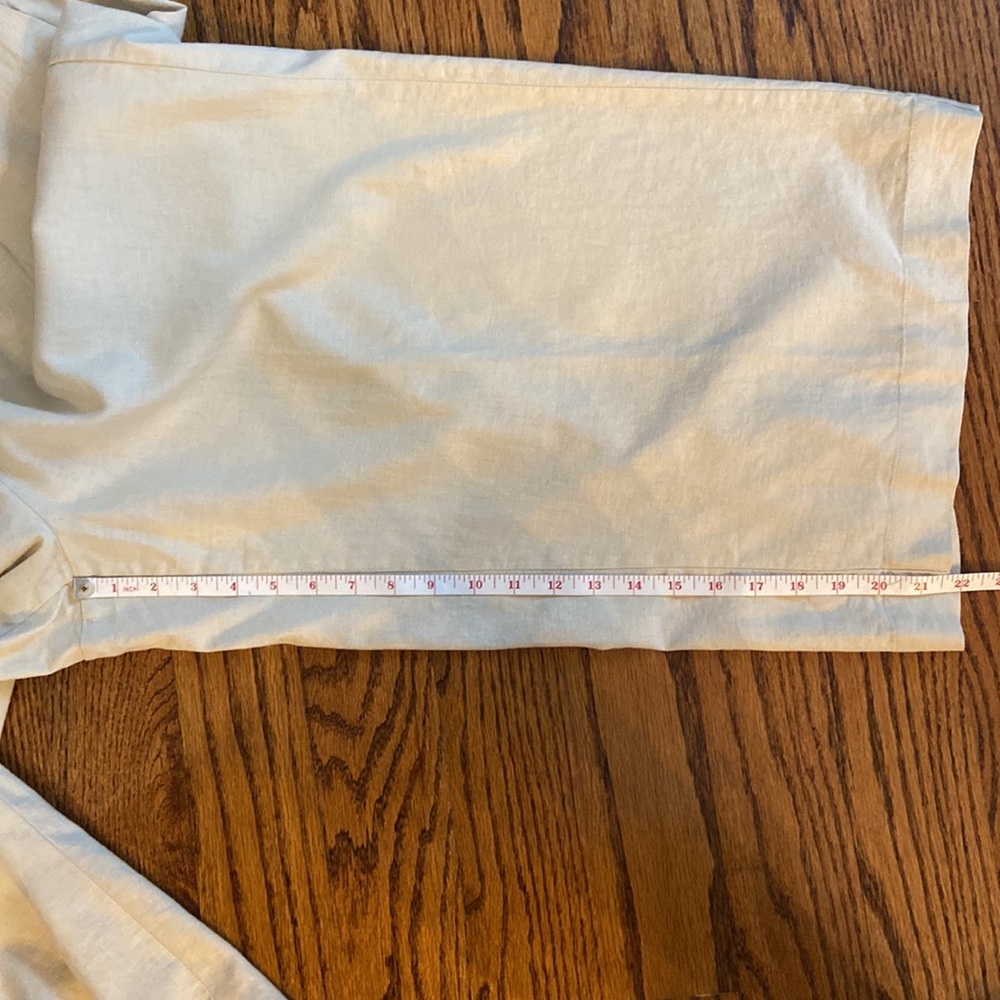 Women's Wide-Leg Cropped Pants in Light Beige - Picture 11 of 12